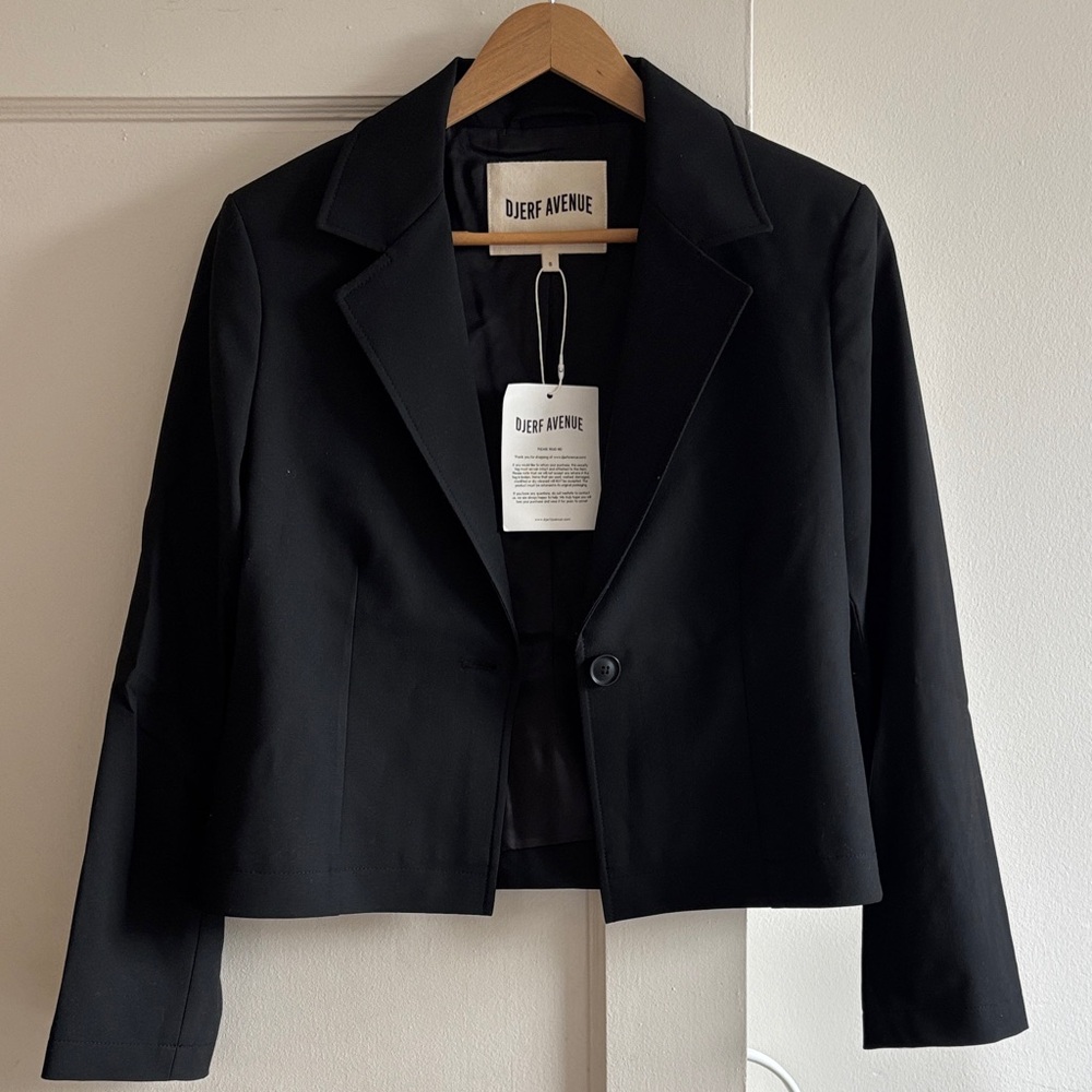 NWT Djerf Avenue Day to Day Blazer